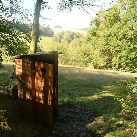 Luxuszelt 01 Jurta Seda U Stodoly *
